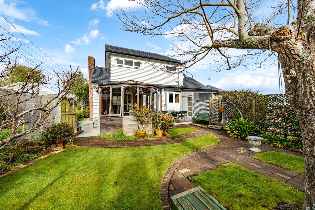 137 Landscape Road_2