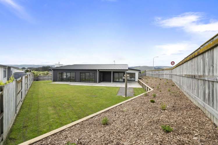 11 Coutts Way Fitzherbert_21