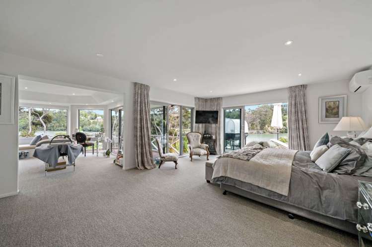 14 Oscar Road Greenhithe_30