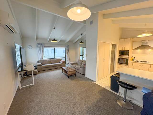 2/18 Morton Ave 10877_2