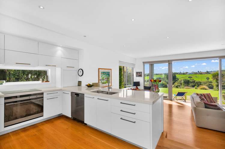 6 Lister Street Point Chevalier_5