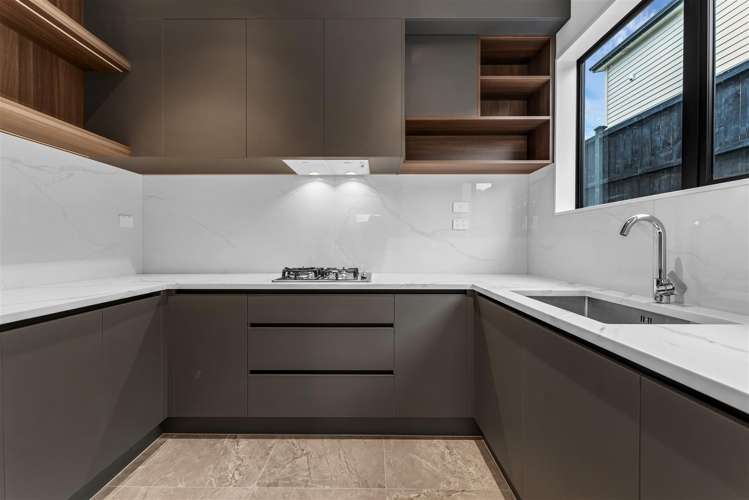 4 Hutukawa Drive Beachlands_11