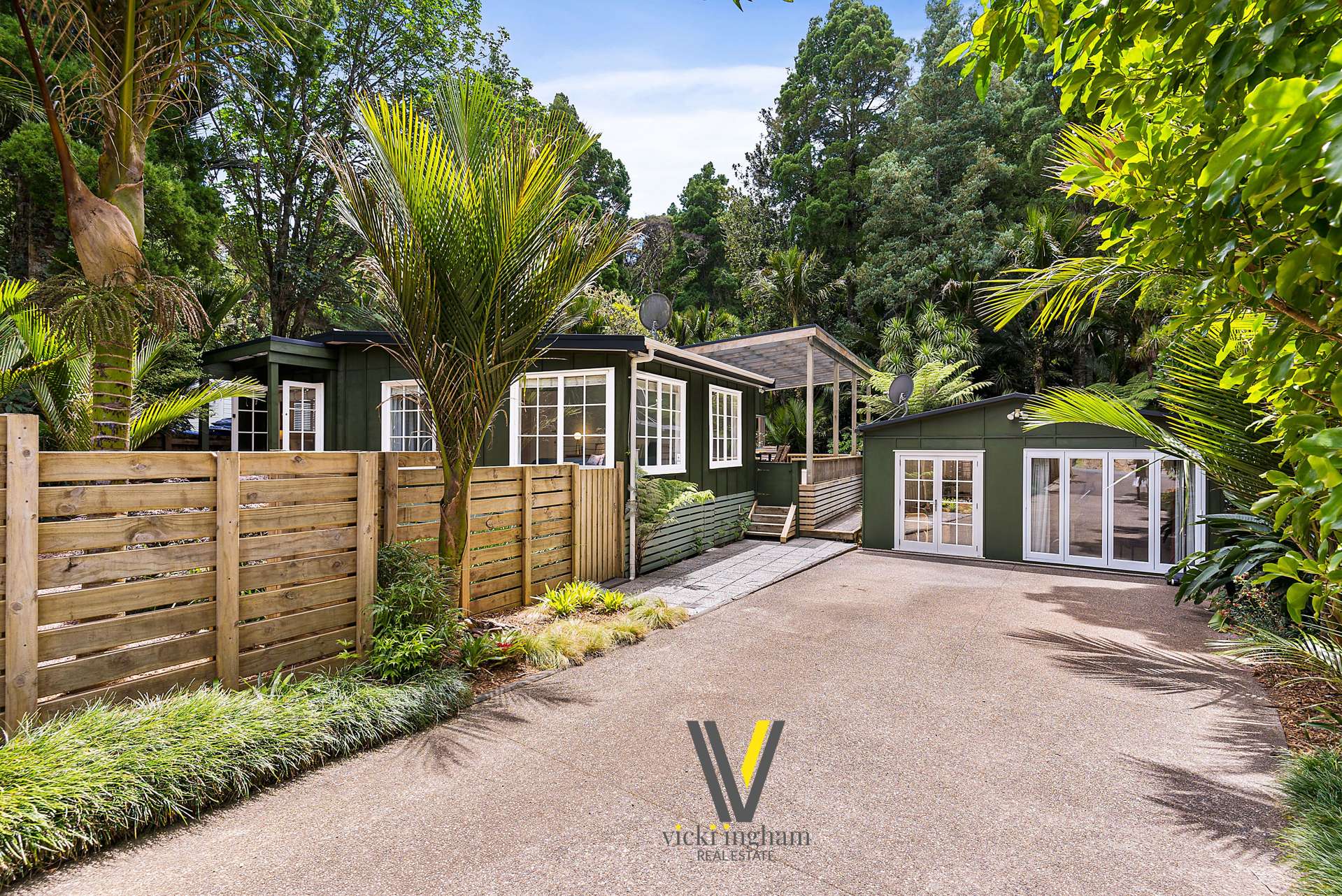 34 Valley Road Titirangi_0