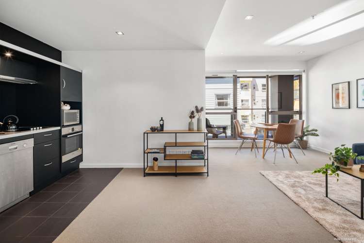 2a/1 Hanson Street Mount Cook_6