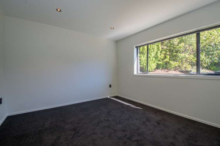 548 Peninsula Road Kelvin Heights_13