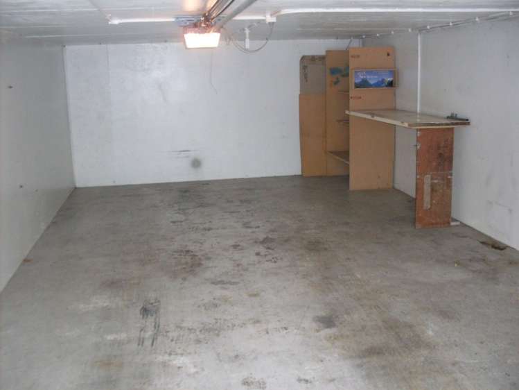 2/33 Winchester Street 10190_8