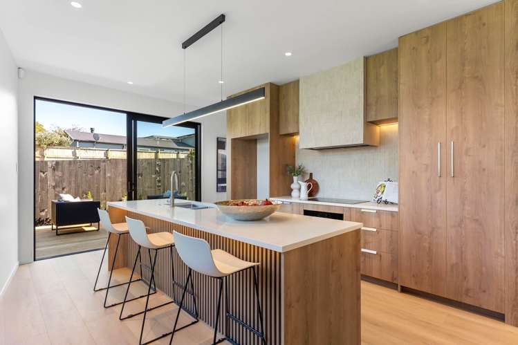 28 Weybridge Crescent_1