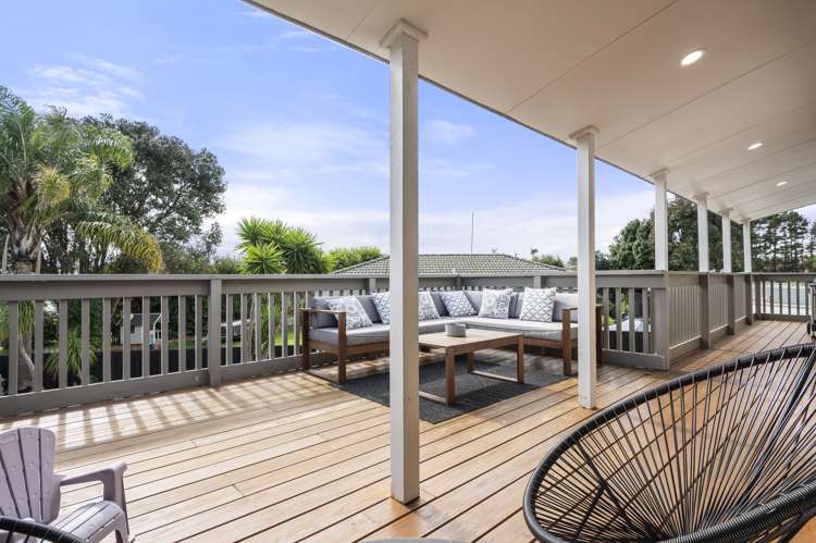 8 Leaming Place Clarks Beach_5