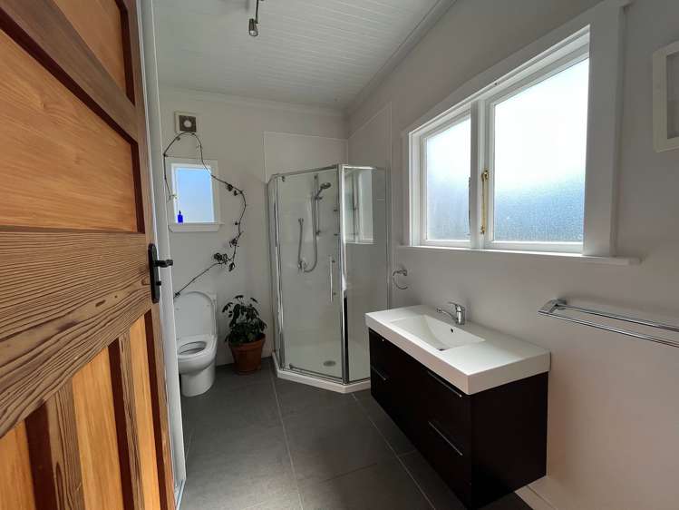24 Birdwood Avenue Beckenham_12