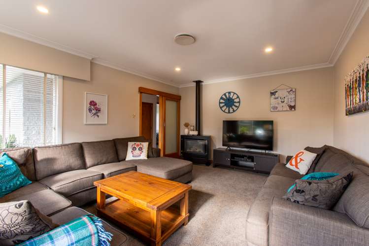 41 Guy Street Dannevirke_14