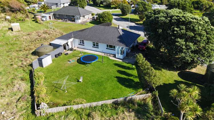 6 Larsen Street Cape Foulwind_2