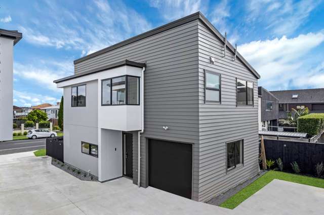 8A Hattaway Avenue Bucklands Beach_1