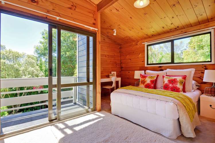 192 Beach Road Campbells Bay_17