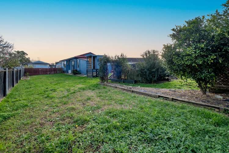 64 Hyperion Drive Randwick Park_1