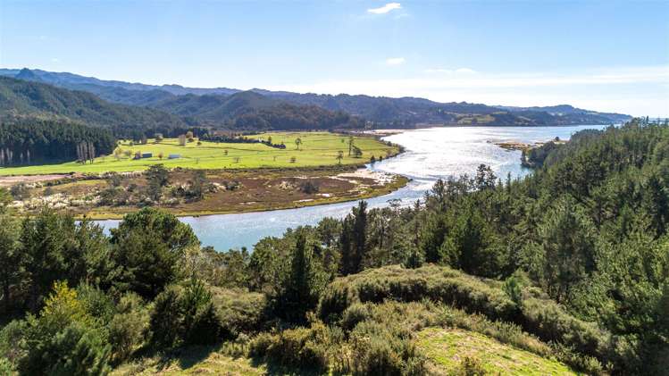 671 Hikuai Settlement Road Pauanui_10