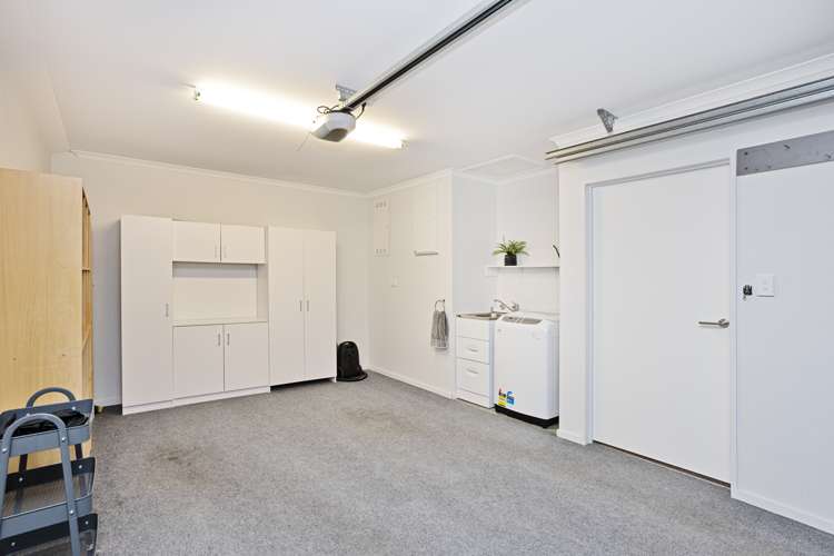 18 Lowe Street Avenal_19