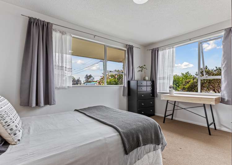 1/90 Springs Road Hornby_9