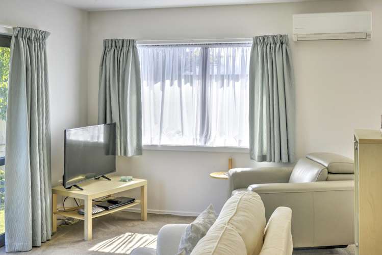 4 Ashmore Park Carterton_10