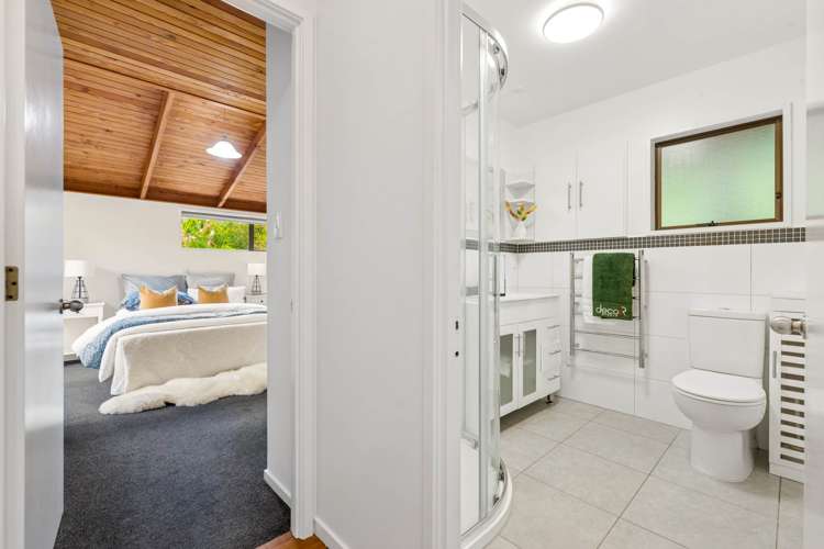 34 Castleton Drive Mellons Bay_15
