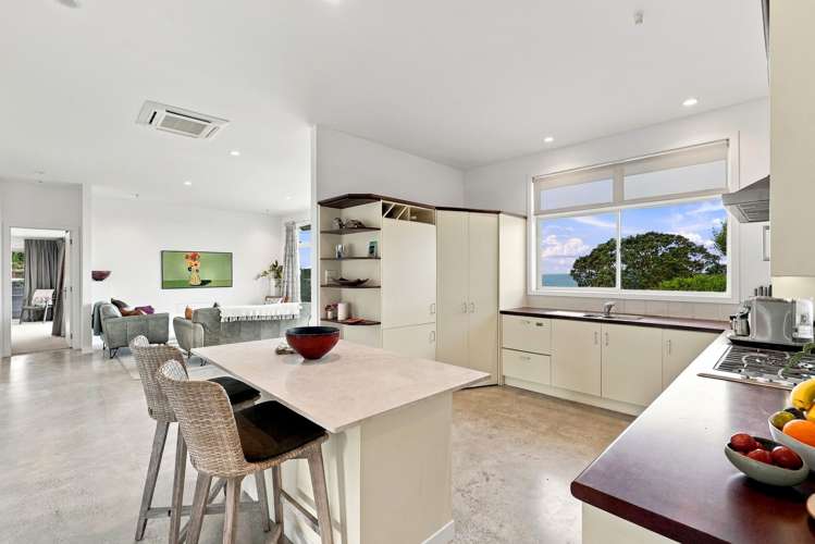 33 Lax Crescent Leigh_29