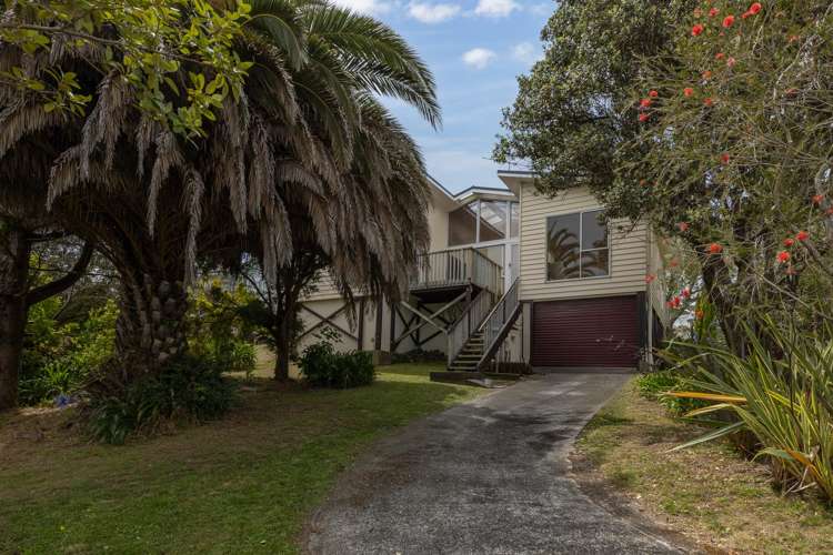 1 Cassley Crescent Papakowhai_16