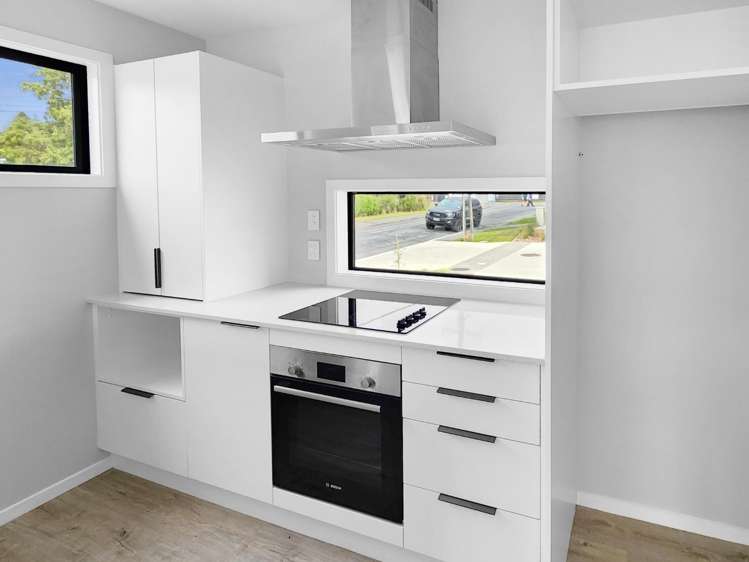 6 Reading Street Wainuiomata_2