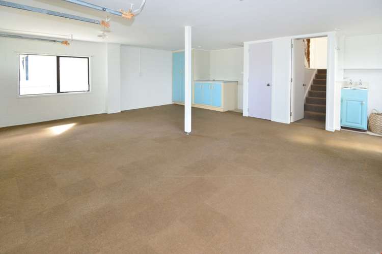 1347 Whangaparaoa Road Army Bay_24