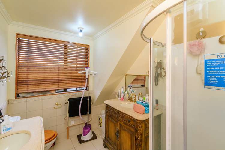 9 James Cook Drive Whitby_8