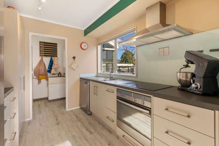 9 Bronte Place Owhata_9