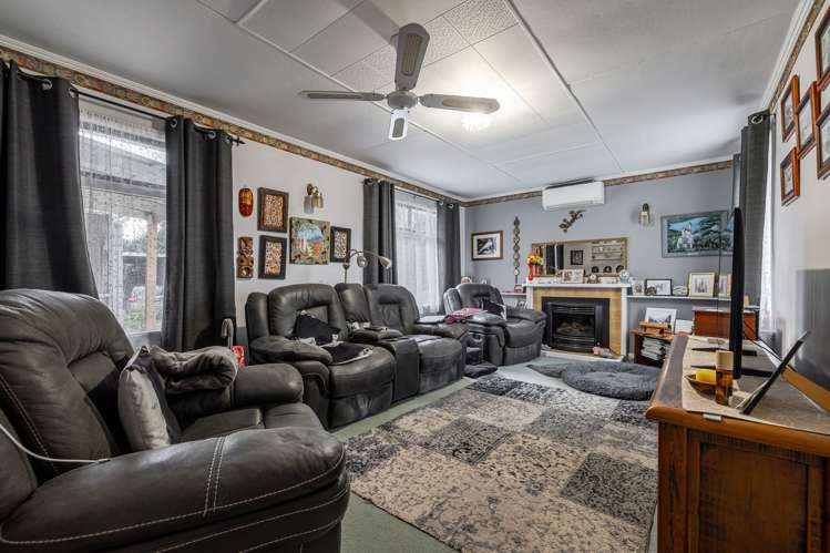 44 Albert Street Pahiatua_3
