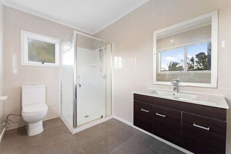 4/304 Great North Road Henderson_7
