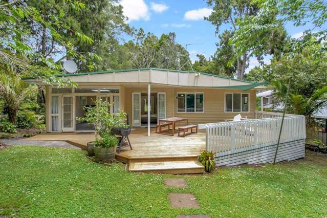 Blissfully Titirangi