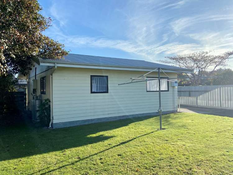 58a Coverdale Road 2108_2