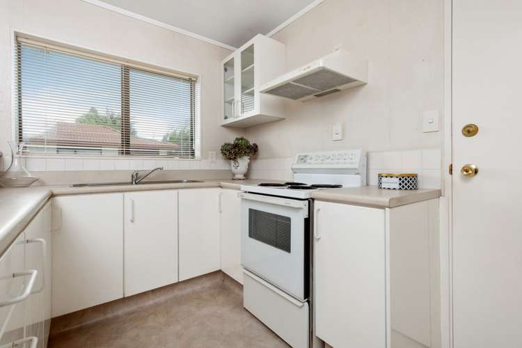 3/4074 Great North Road Glen Eden_9