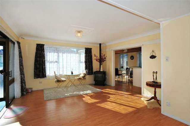 68 Russley Road Russley_2