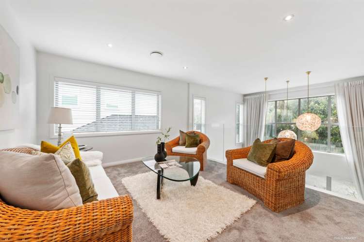 54 Jandell Crescent Bucklands Beach_15