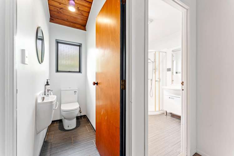 16 Dobell Road Stanmore Bay_13