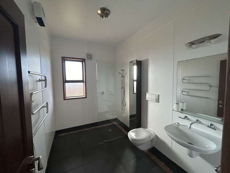 19 Matheson Crescent Albert Town_7