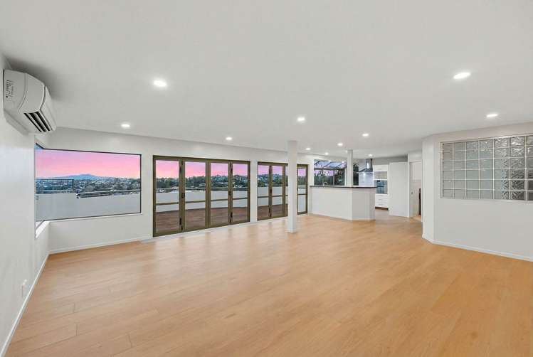 825 East Coast Road Browns Bay_55