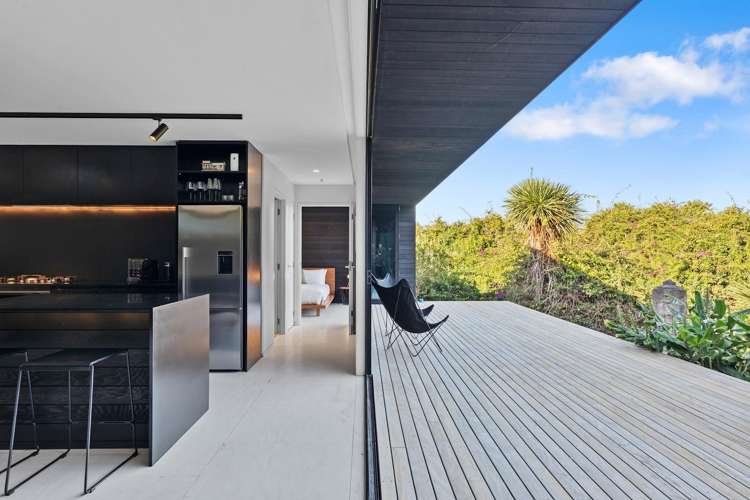 1 Huruhi Road Oneroa_6