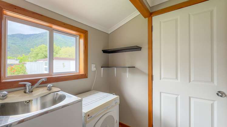 8 Herries Street Te Aroha_9