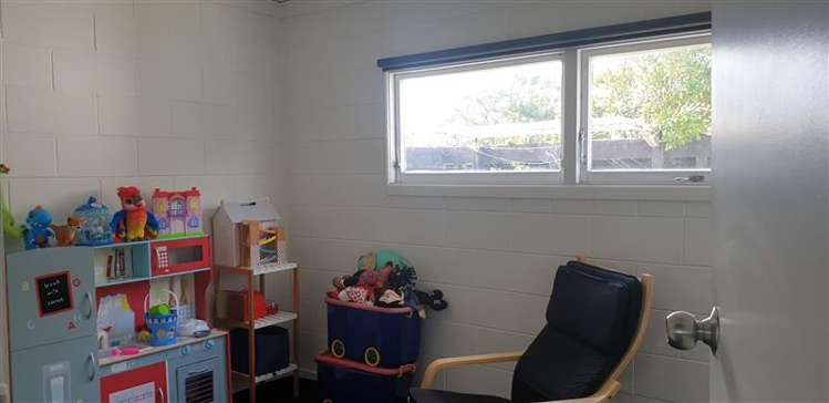 94 Oceanbeach Road 11229_6
