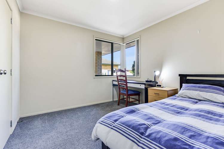 19 Nobleman Place Hamilton East_15