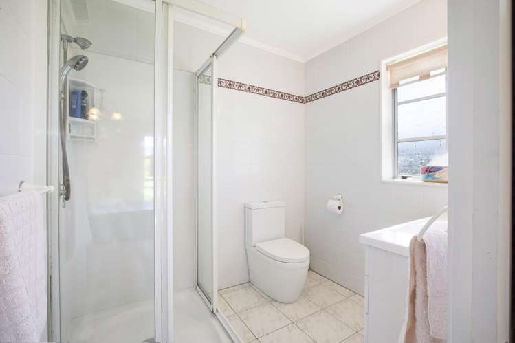 5 Mclaren Place Otaki_16