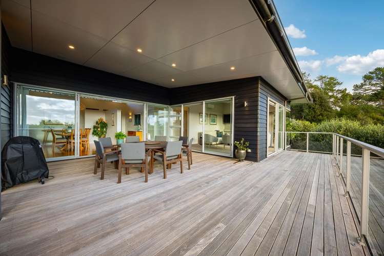 104 Shelter Drive Greenhithe_10