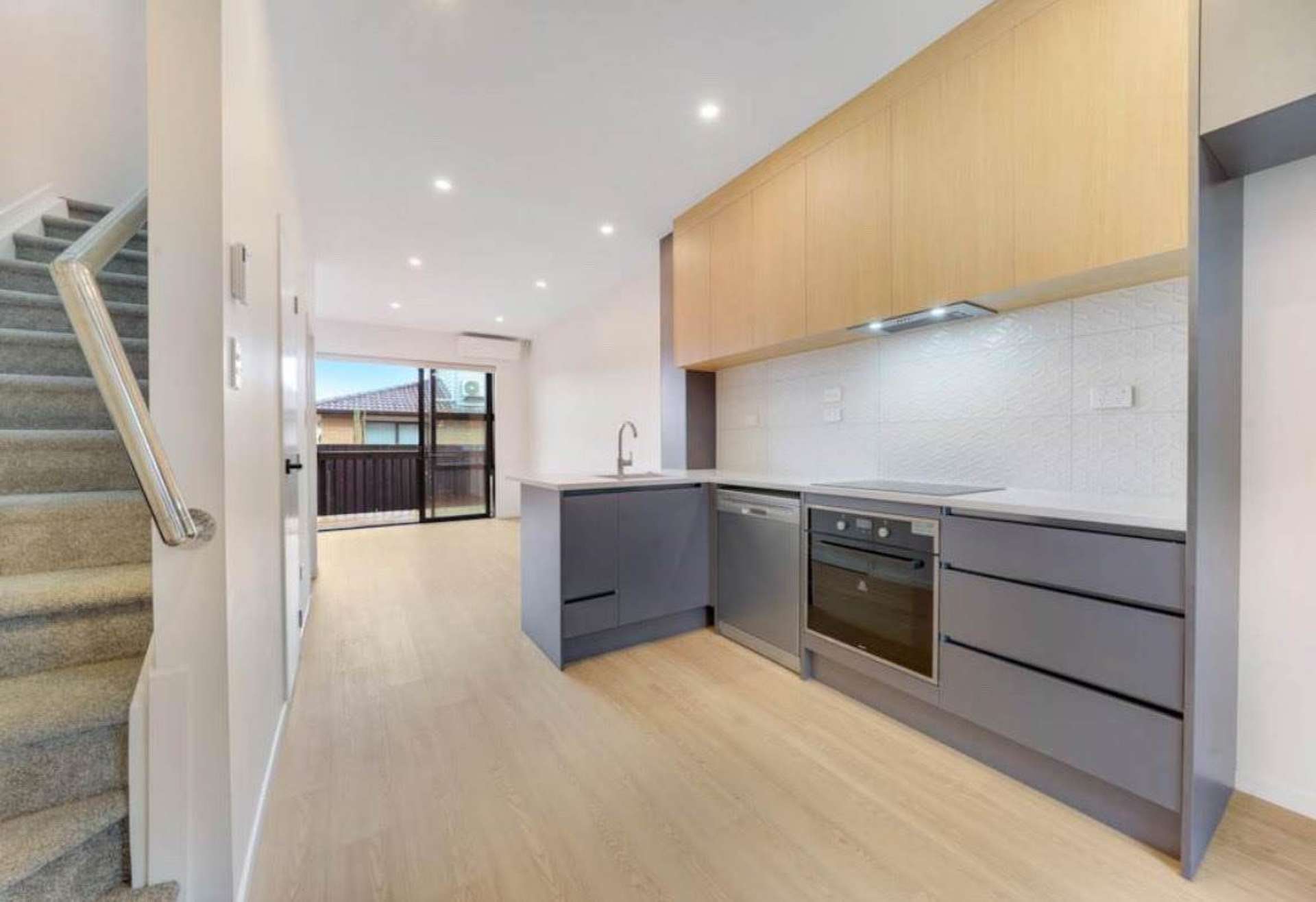 10/3 Cape Road Mangere_0