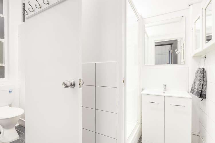 2C/9 Victoria Street East Auckland Central_10