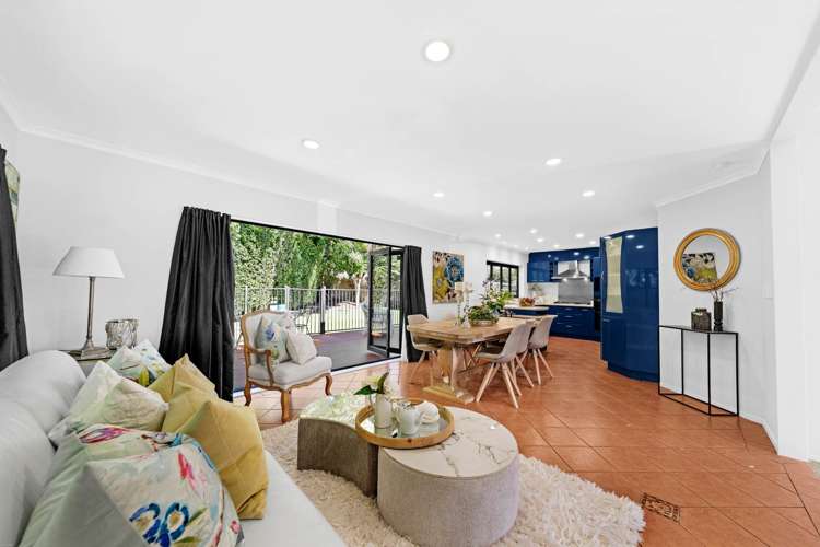 36 Lothian Brae Wattle Downs_15