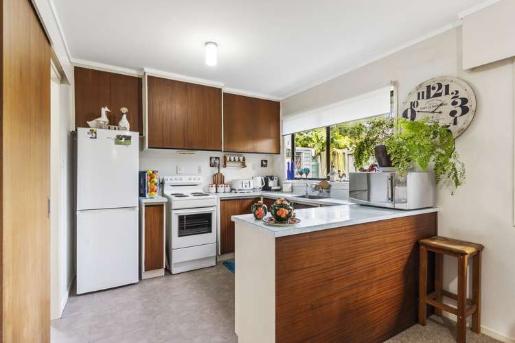 2/77 Stanniland Street Sunnyhills_13