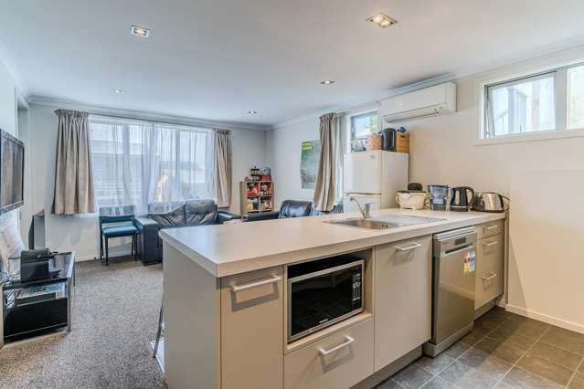 23 A,B,C Cargill Street Dunedin Central_4